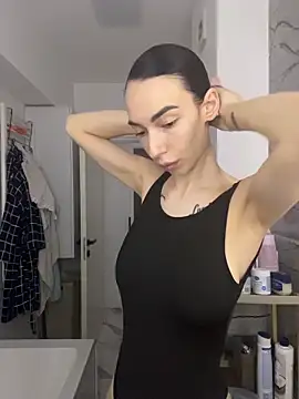 Celine Roxelle online show from February 3, 2:11 pm