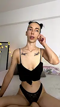 Celine Roxelle online show from July 7, 5:39 pm
