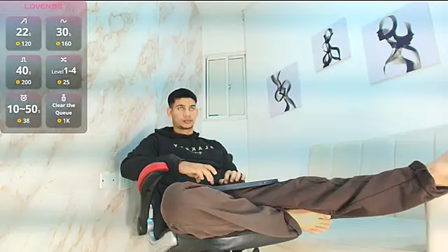 Snapshot of ANDRES_STUD chatting on December 4, 4:11 am ANDRES STUD online show from December 4, 4:11 am