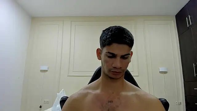 Snapshot of ANDRES_STUD chatting on May 27, 4:09 am ANDRES STUD online show from May 27, 4:09 am