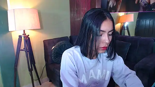 julieta fn online show from December 4, 2:48 pm