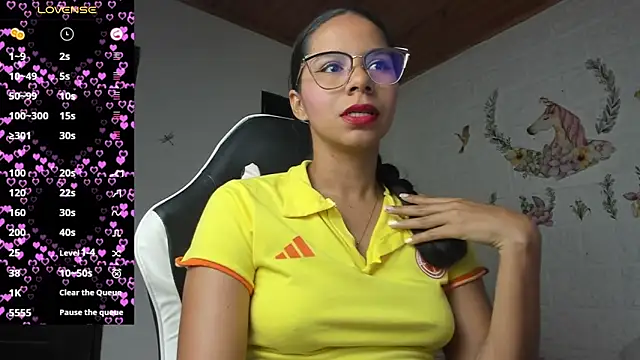 alisson hoffman05 online show from June 23, 7:34 pm