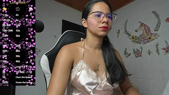 alisson hoffman05 online show from August 4, 6:32 pm