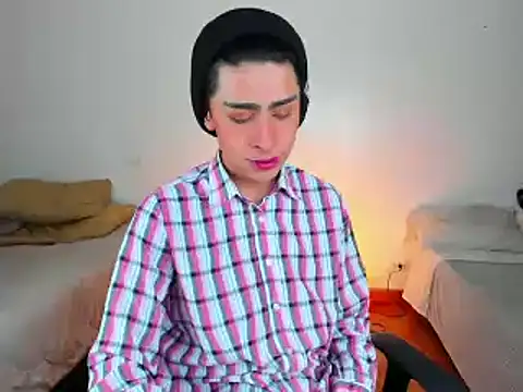 Snapshot of steve__gray chatting on February 18, 2:49 pm steve gray online show from February 18, 2:49 pm