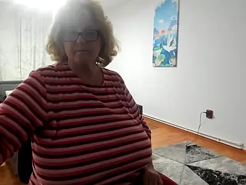 Snapshot of NoraJohnson6 chatting on October 2, 3:35 am NoraJohnson6 online show from October 2, 3:35 am