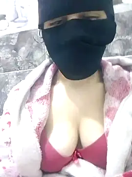 Snapshot of kabina chatting on March 4, 1:01 am kabina online show from March 4, 1:01 am