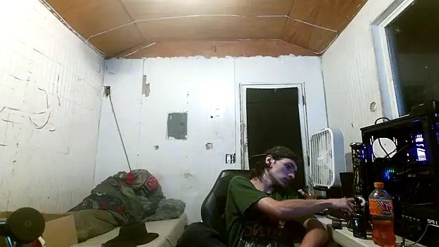 Snapshot of nuttyking2022 chatting on September 29, 10:20 am nuttyking2022 online show from September 29, 10:20 am