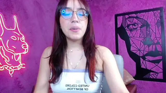 Sunshinegirl   online show from March 14, 9:10 pm