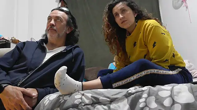 jeans and emma online show from January 14, 2:28 am