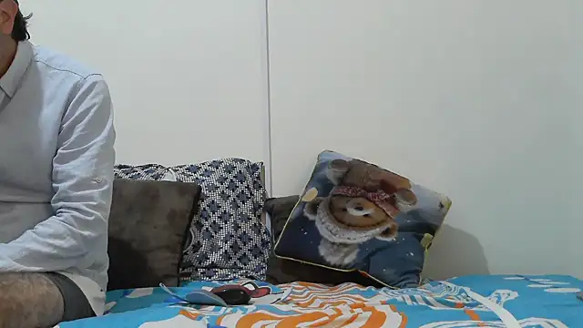 jeans and emma online show from March 11, 12:38 am