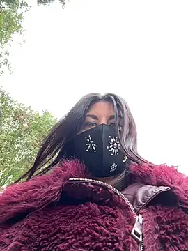 Loveblackzilla online show from October 11, 10:58 am