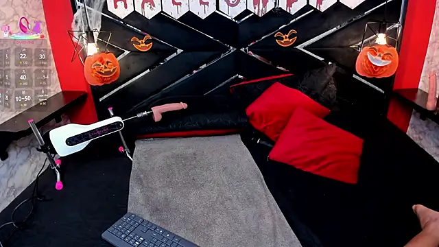 IVISBOUNCYASS online show from October 6, 12:24 pm