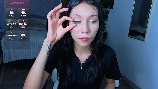 Miaa Lee7 online show from July 18, 9:40 pm