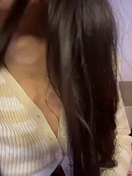 Snapshot of Amby_ambar chatting on May 5, 1:46 am Amby ambar online show from May 5, 1:46 am
