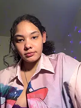 tastylolaaa online show from November 10, 9:30 am