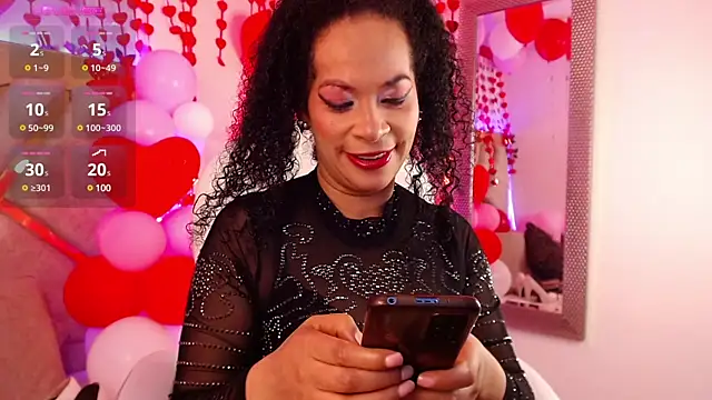 Snapshot of Cintiia_Holmes chatting on February 16, 11:38 am Cintiia Holmes online show from February 16, 11:38 am