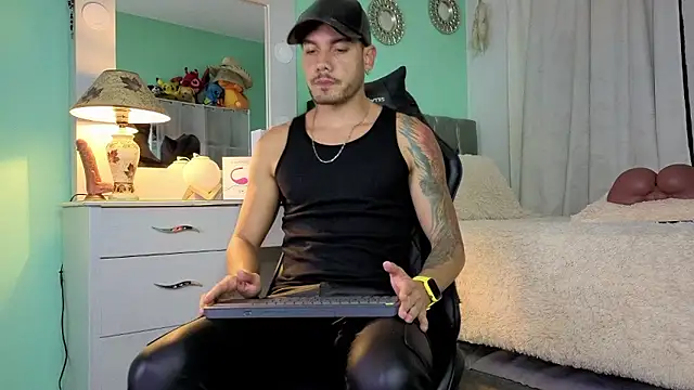 Chrissken online show from January 8, 1:19 am
