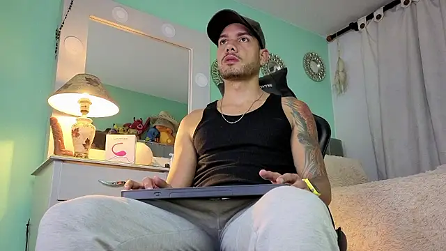 Chrissken online show from January 9, 1:19 am