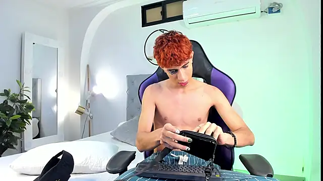 NovaaWheler online show from February 23, 4:39 am