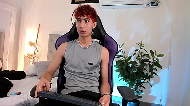 NovaaWheler online show from March 7, 4:46 am