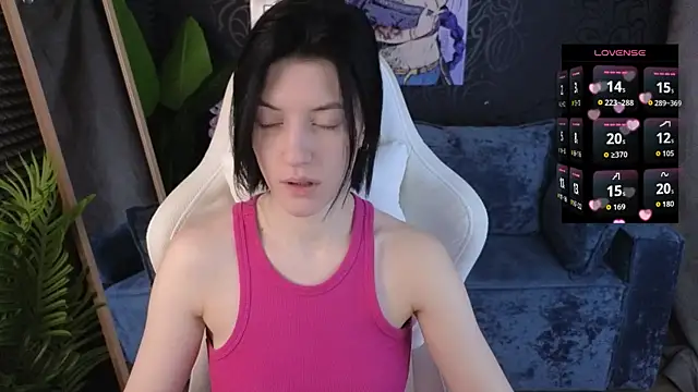 roxy riot  online show from December 2, 1:22 am