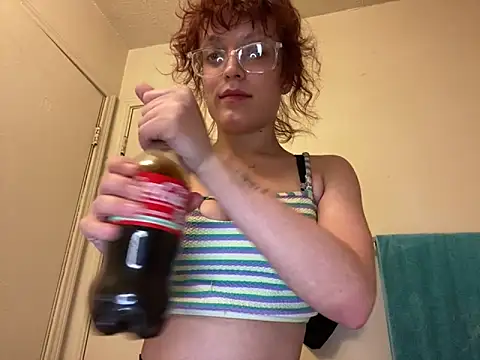 Snapshot of grassXass420 chatting on March 13, 1:10 am grassXass420 online show from March 13, 1:10 am