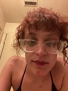 Snapshot of grassXass420 chatting on March 13, 5:00 am grassXass420 online show from March 13, 5:00 am