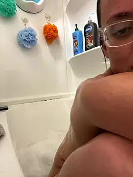 Snapshot of grassXass420 chatting on October 29, 6:04 am grassXass420 online show from October 29, 6:04 am