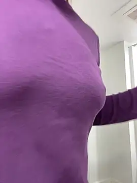 Snapshot of grassXass420 chatting on January 13, 3:56 am grassXass420 online show from January 13, 3:56 am