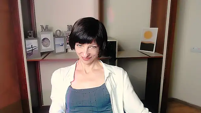  AngeliaFlow  online show from September 23, 6:38 am