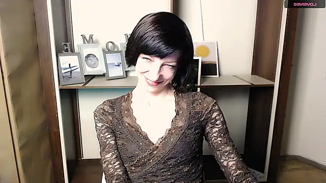  AngeliaFlow  online show from October 27, 7:45 am