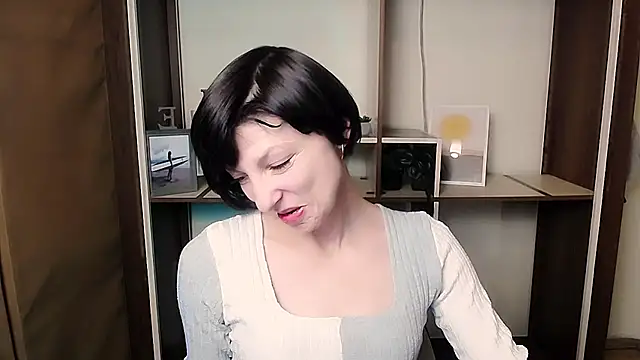  AngeliaFlow  online show from January 17, 12:32 pm