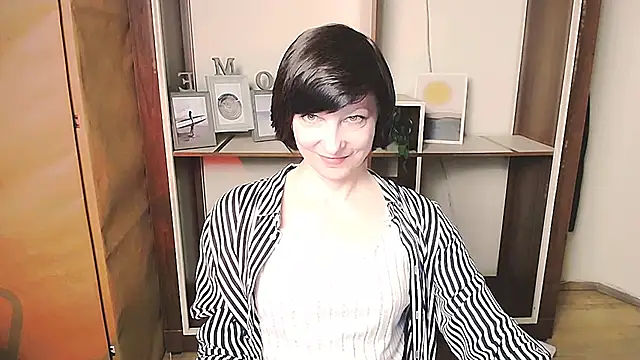  AngeliaFlow  online show from April 27, 8:34 am