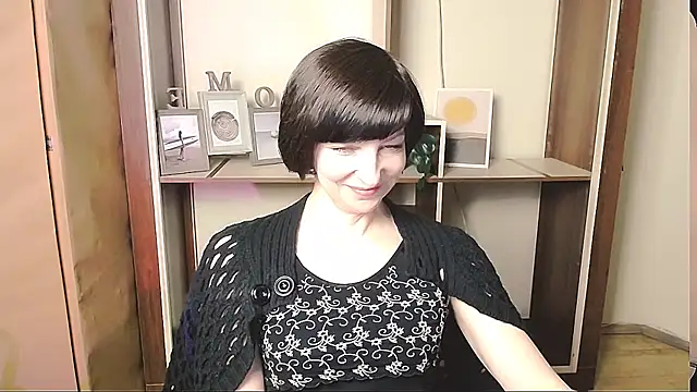  AngeliaFlow  online show from May 1, 8:30 am