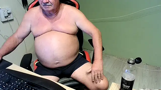 Snapshot of barenfan chatting on March 10, 11:16 pm barenfan online show from March 10, 11:16 pm