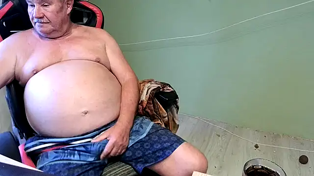 Snapshot of barenfan chatting on March 22, 6:14 pm barenfan online show from March 22, 6:14 pm