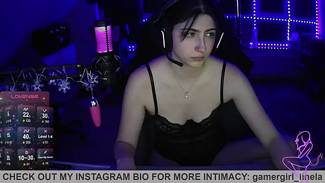 Gamergirl-Linela online show from December 4, 4:11 am