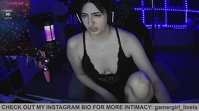Snapshot of Gamergirl-Linela chatting on May 14, 10:16 pm Gamergirl-Linela online show from May 14, 10:16 pm
