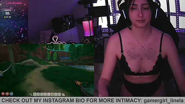 Snapshot of Gamergirl-Linela chatting on June 22, 3:25 am Gamergirl-Linela online show from June 22, 3:25 am