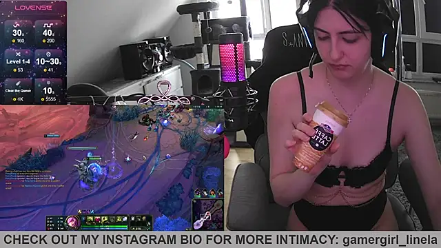 Snapshot of Gamergirl-Linela chatting on July 12, 3:14 pm Gamergirl-Linela online show from July 12, 3:14 pm