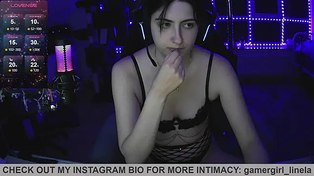 Snapshot of Gamergirl-Linela chatting on July 25, 11:35 pm Gamergirl-Linela online show from July 25, 11:35 pm