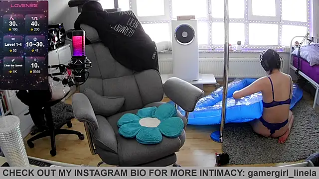 Snapshot of Gamergirl-Linela chatting on July 30, 8:57 am Gamergirl-Linela online show from July 30, 8:57 am