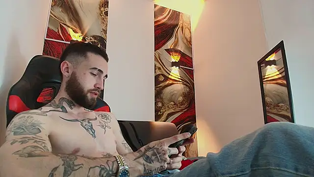 Luke davis01 online show from October 22, 3:51 am