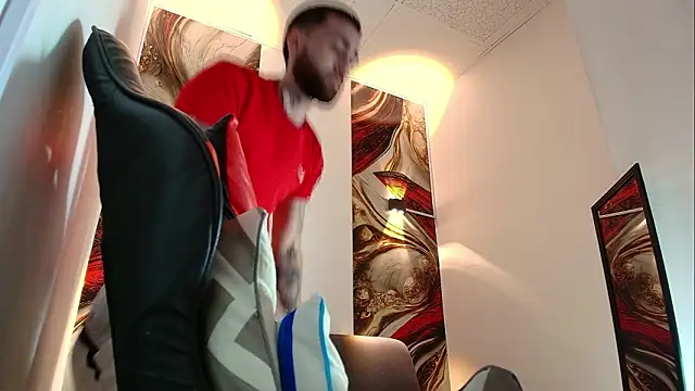 Luke davis01 online show from February 25, 1:10 pm