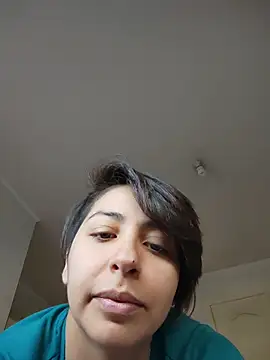 Snapshot of MaiPandora chatting on January 14, 3:17 pm MaiPandora online show from January 14, 3:17 pm