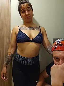 Snapshot of MaiPandora chatting on February 21, 10:22 pm MaiPandora online show from February 21, 10:22 pm