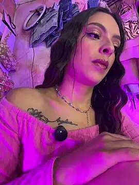Skye Moore online show from May 24, 2:27 am