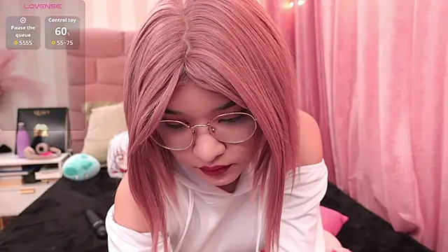 NataliaNovak online show from April 22, 1:23 pm