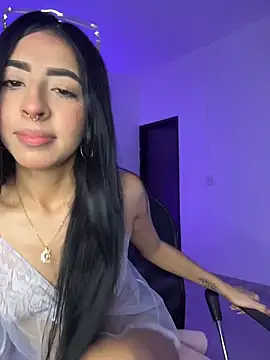 Snapshot of Mirandaa_Rogers chatting on July 11, 7:05 pm Mirandaa Rogers online show from July 11, 7:05 pm