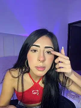 Snapshot of Mirandaa_Rogers chatting on July 18, 7:06 pm Mirandaa Rogers online show from July 18, 7:06 pm